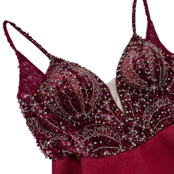 JVN by Jovani Red Beaded Fit & Flare Dress – Size 4 - Picture 2 of 10